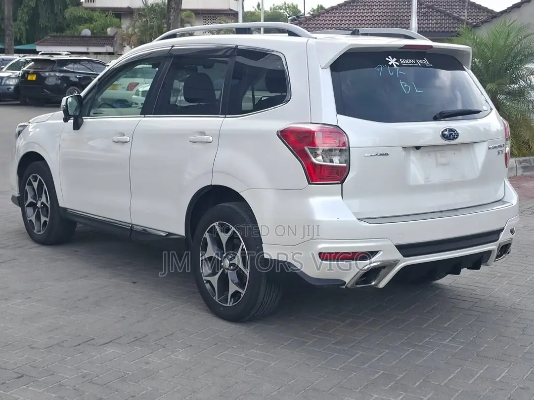Subaru Forester 2014 Pearl