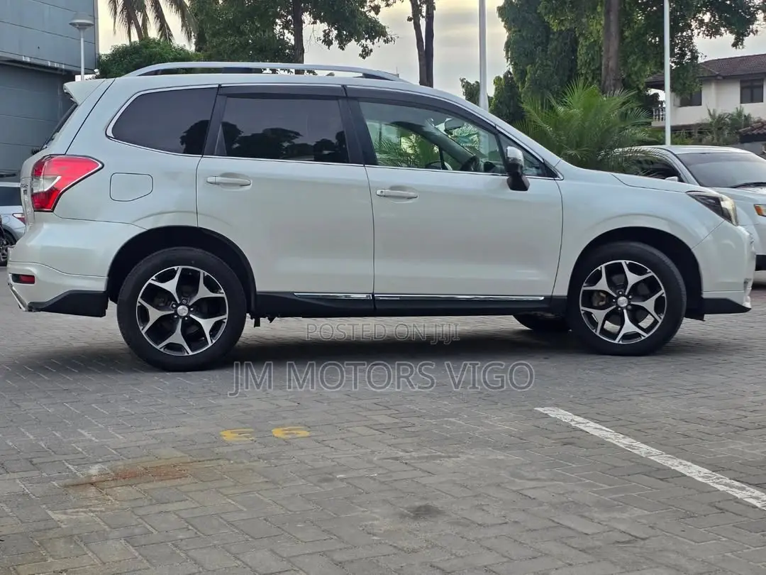 Subaru Forester 2014 Pearl