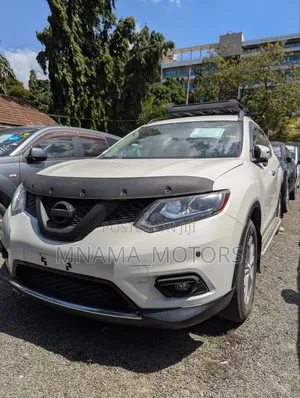 Nissan X-Trail 2.0 Petrol AWD 2015 White