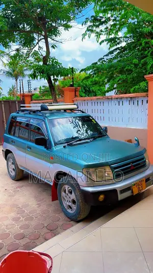 Mitsubishi Pajero 2005 Green