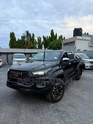 Toyota Hilux 2023 Black