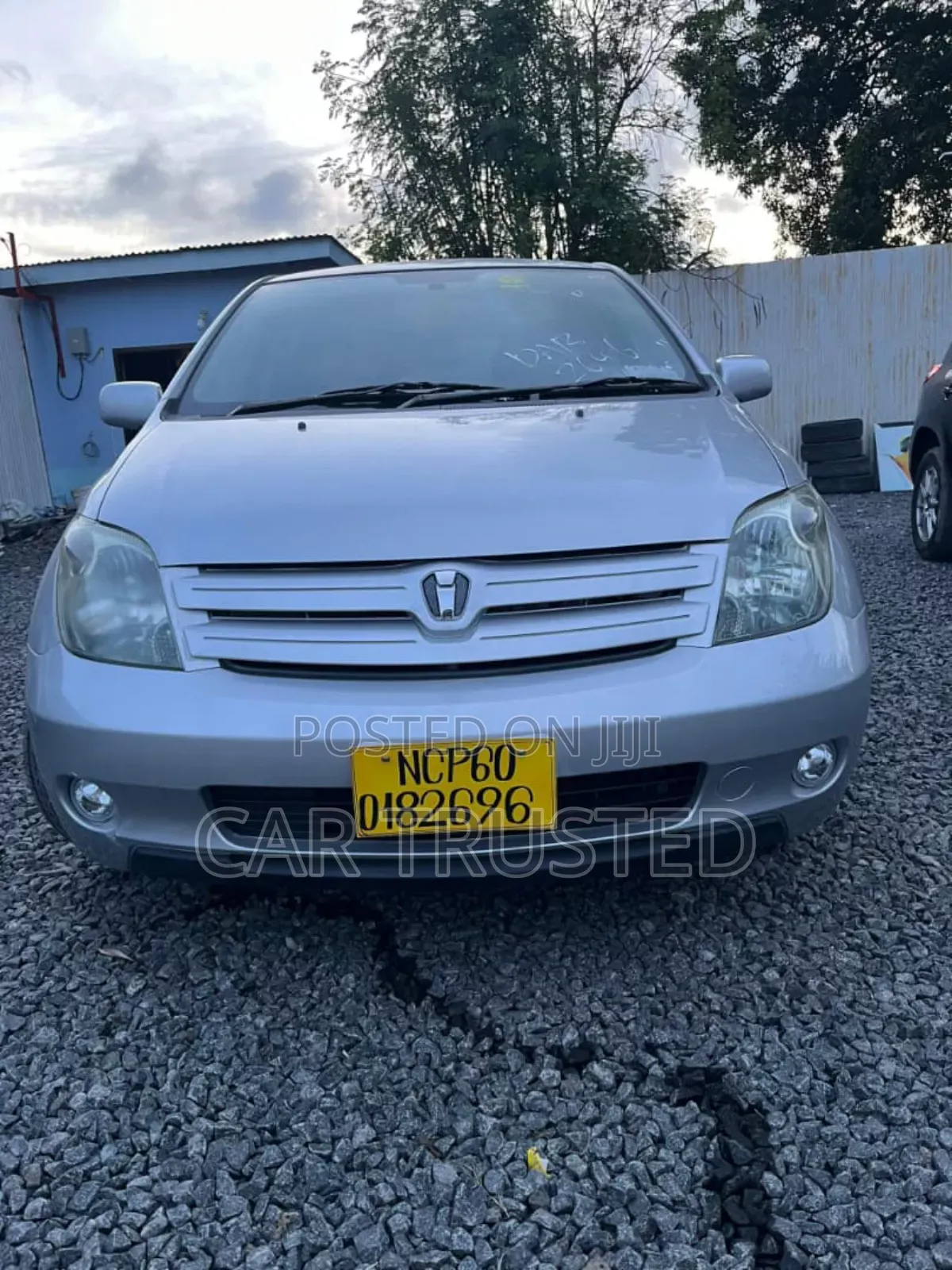 Toyota IST 2005 Silver