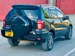 Toyota RAV4 Automatic 2003 Black