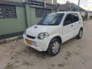 Suzuki Kei 2004 White