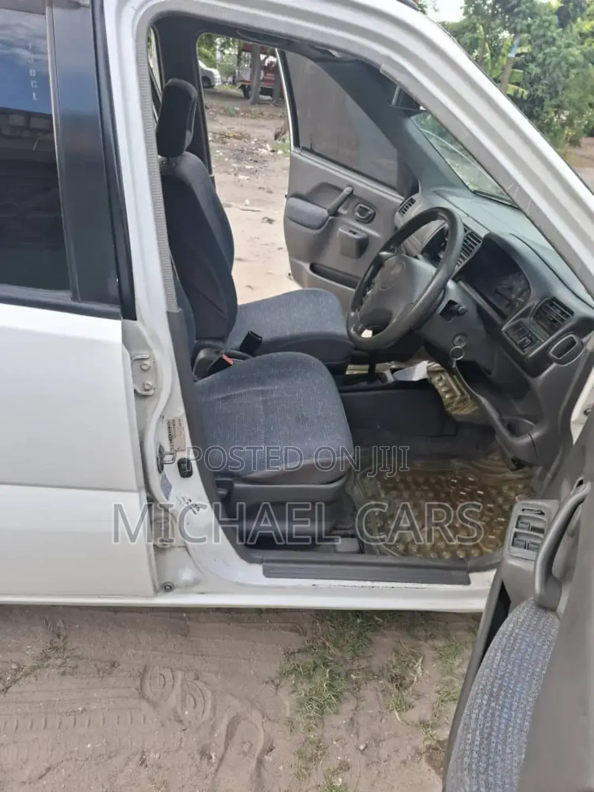 Suzuki Kei 2004 White