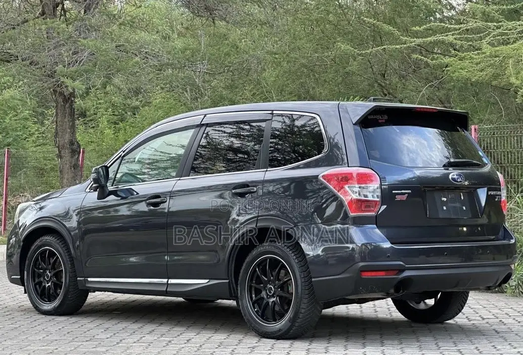 Subaru Forester 2.0XT Touring 4dr SUV AWD (2.0L 4cyl Turbo CVT) 2014
