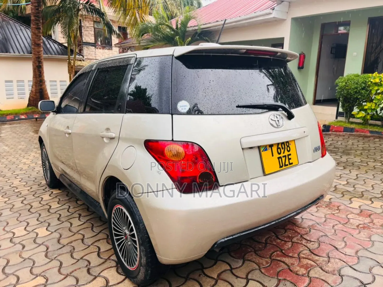 Toyota IST 2003 Silver