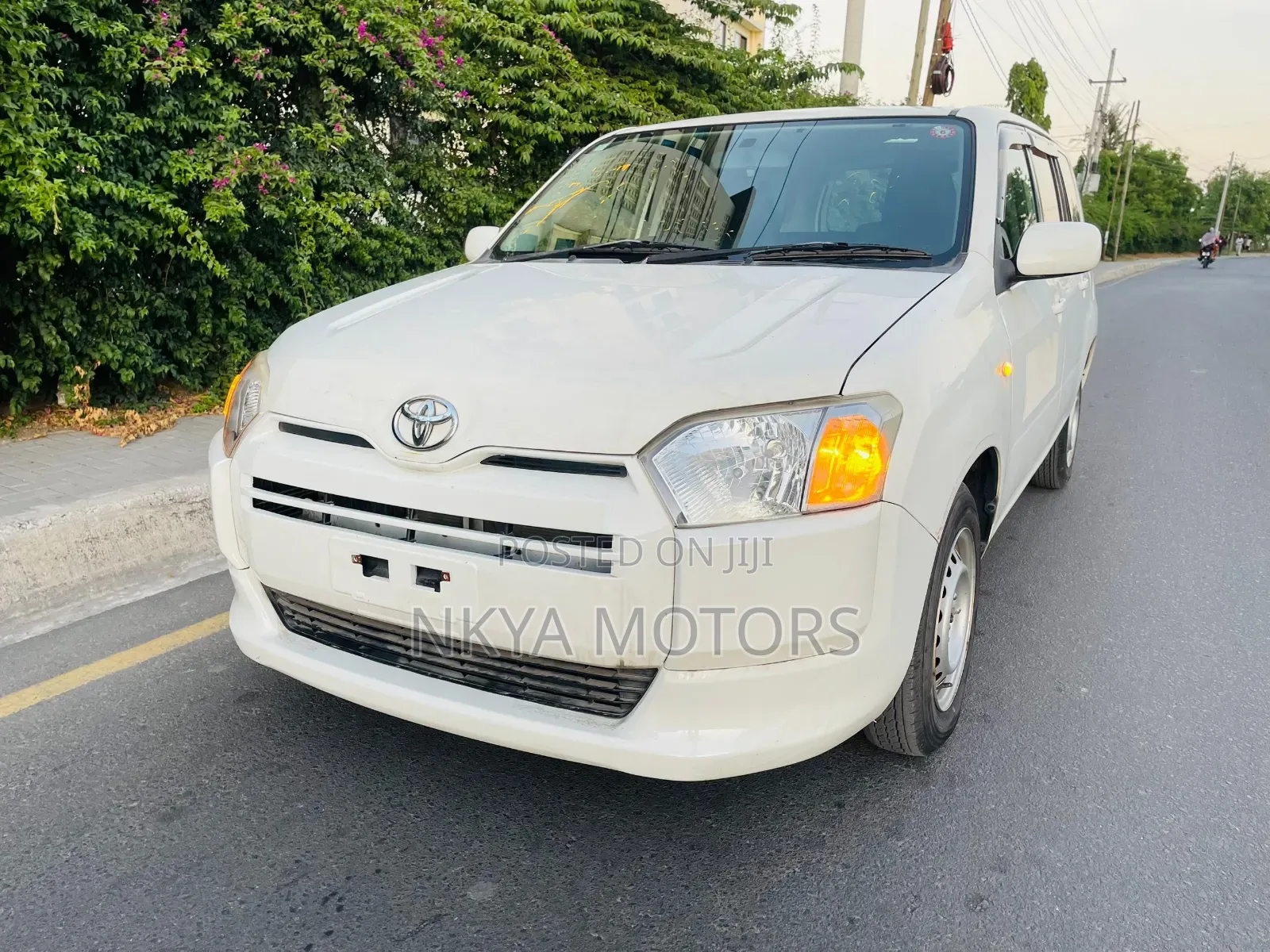 Toyota Succeed SV Premium 2016 White