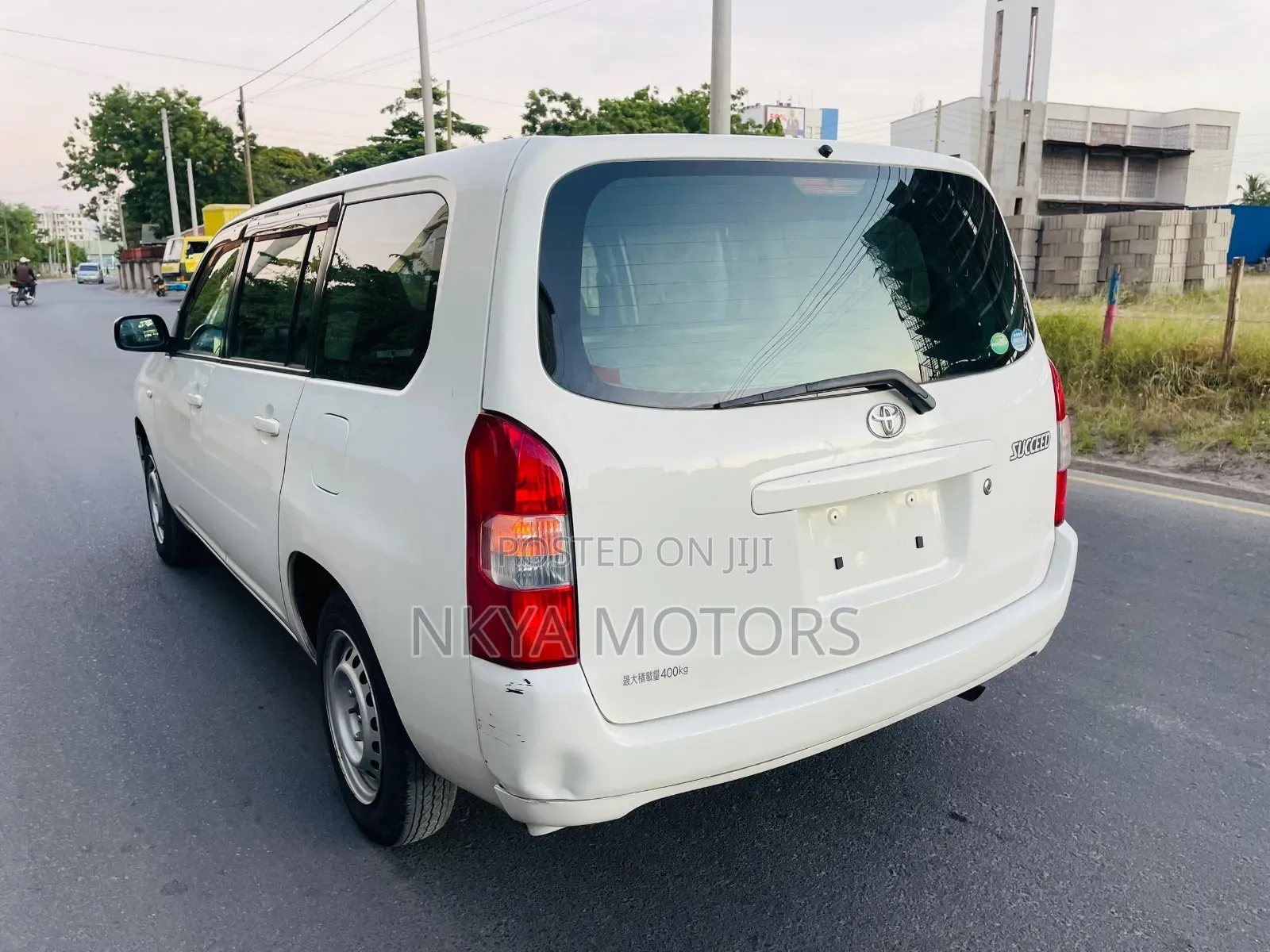 Toyota Succeed SV Premium 2016 White
