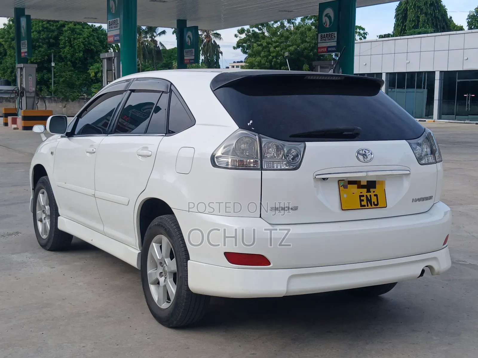 Toyota Harrier 2.4 2007 White