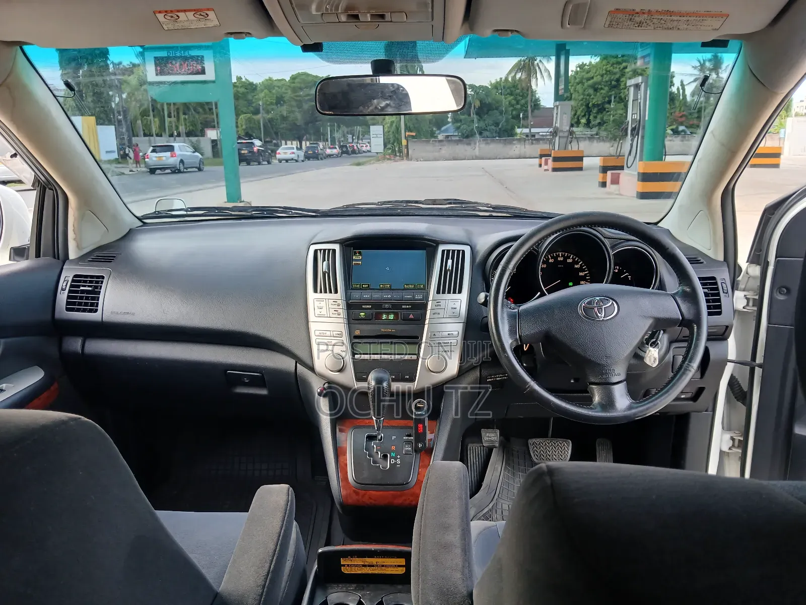 Toyota Harrier 2.4 2007 White