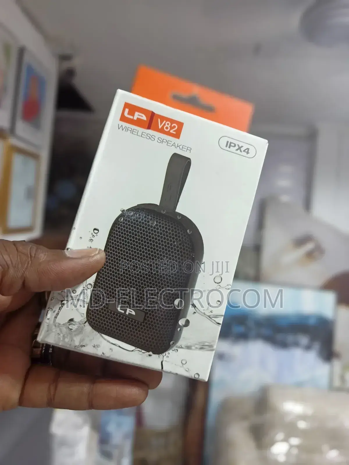 Lp V82 Wireless Bluetooth Speaker