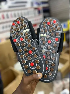 Spring Acupressure Paduka Slippers Foot Massager And Magnetic Therapy