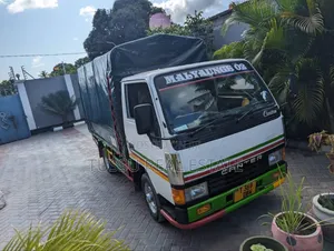 Mitsubishi Canter 1998 White