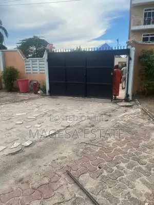 5bdrm House in Kijitonyama for rent
