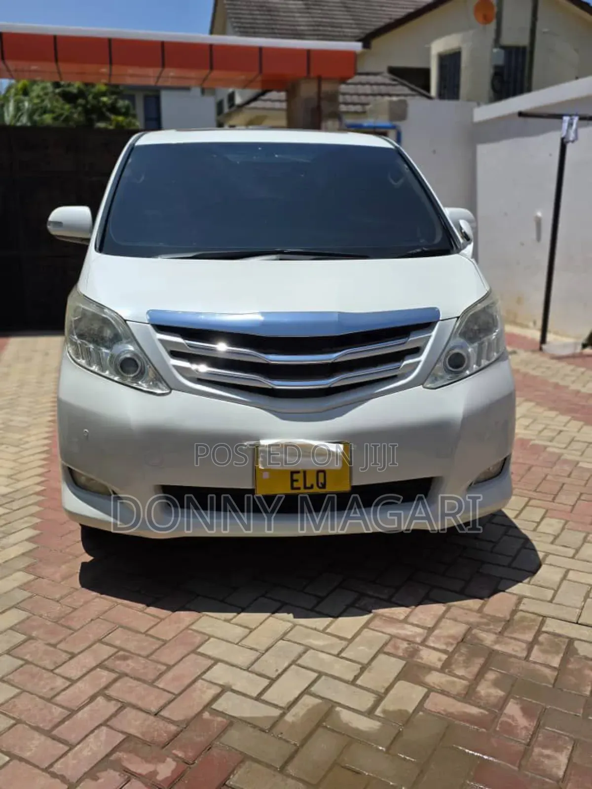 Toyota Alphard 2011 White