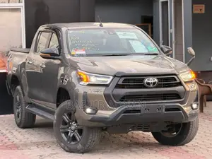 Toyota Hilux Revo Double Cab Deisel 2.4 RWD 2021 Gray