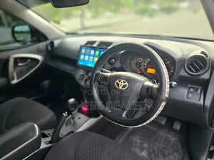 Toyota Vanguard 2011 Black