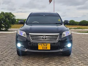 Toyota Vanguard 2011 Black
