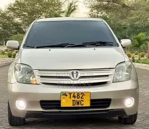 Toyota IST 2004 Beige