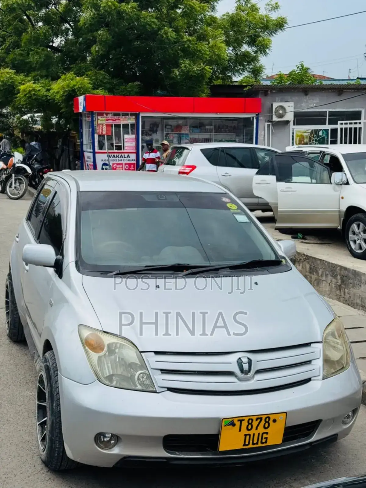 Toyota IST 2005 Silver