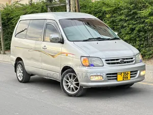 Toyota Noah 2.0 AWD (8 Seater) 2001 Silver
