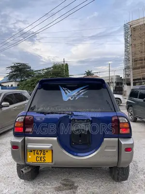 Toyota RAV4 Automatic 2000 Blue