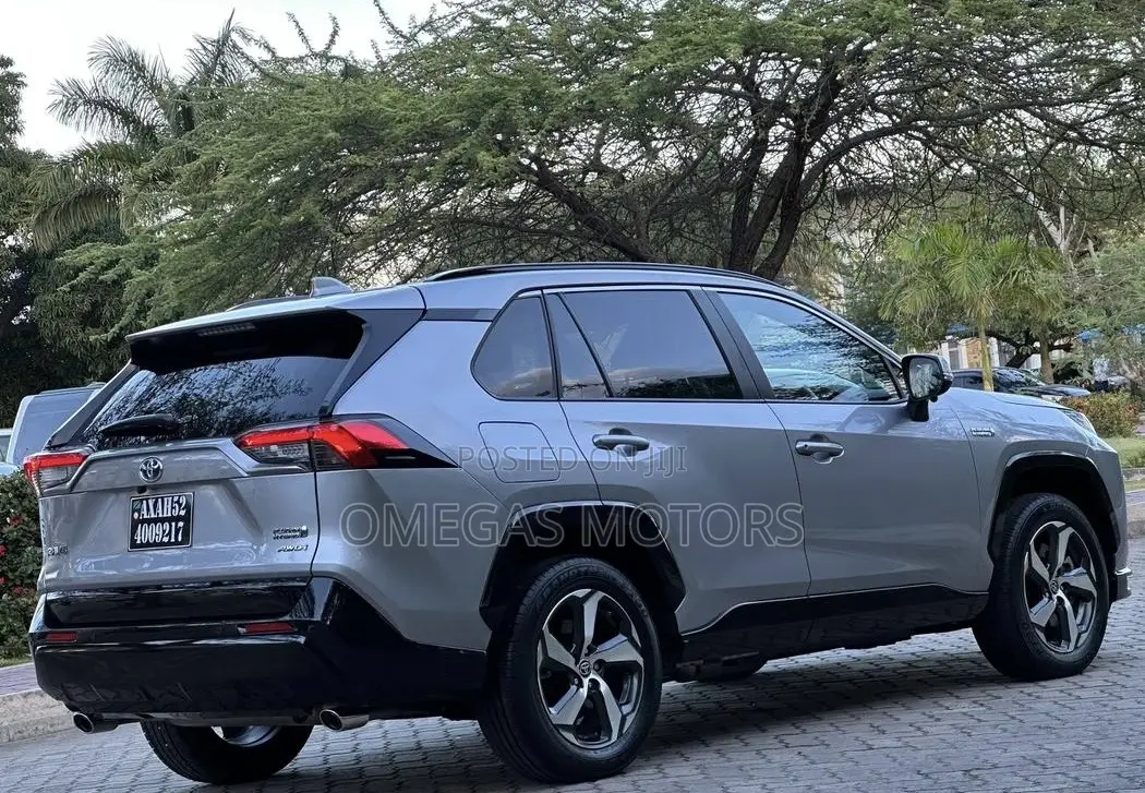 Toyota RAV4 Plug-In Hybrid 2025 Gray