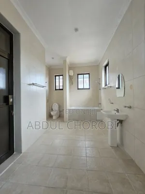 3bdrm Villa in Ada Estate for rent