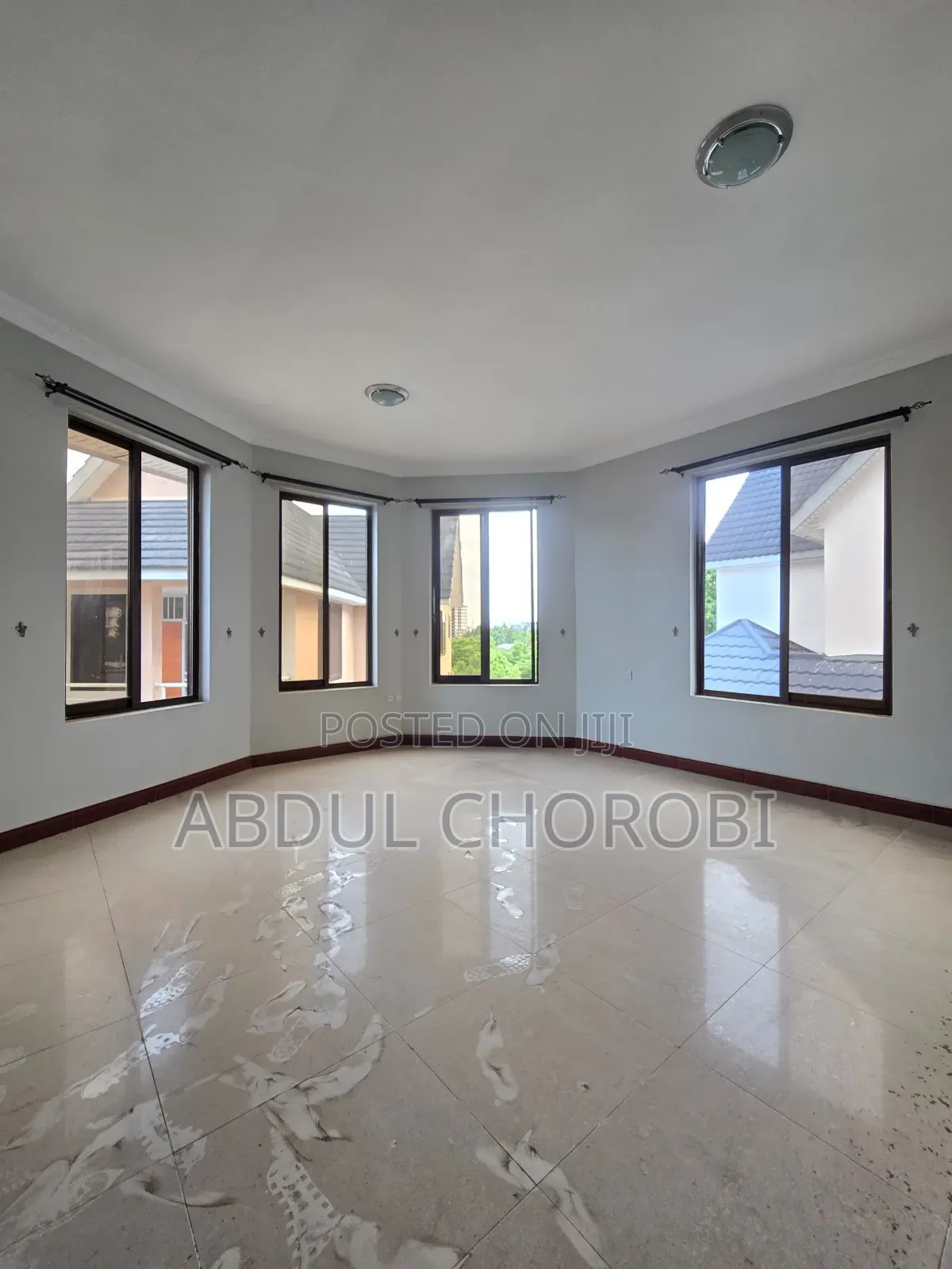3bdrm Villa in Ada Estate for rent