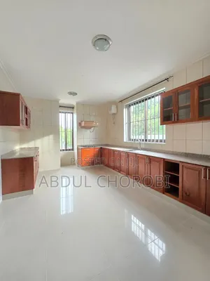 3bdrm Villa in Ada Estate for rent