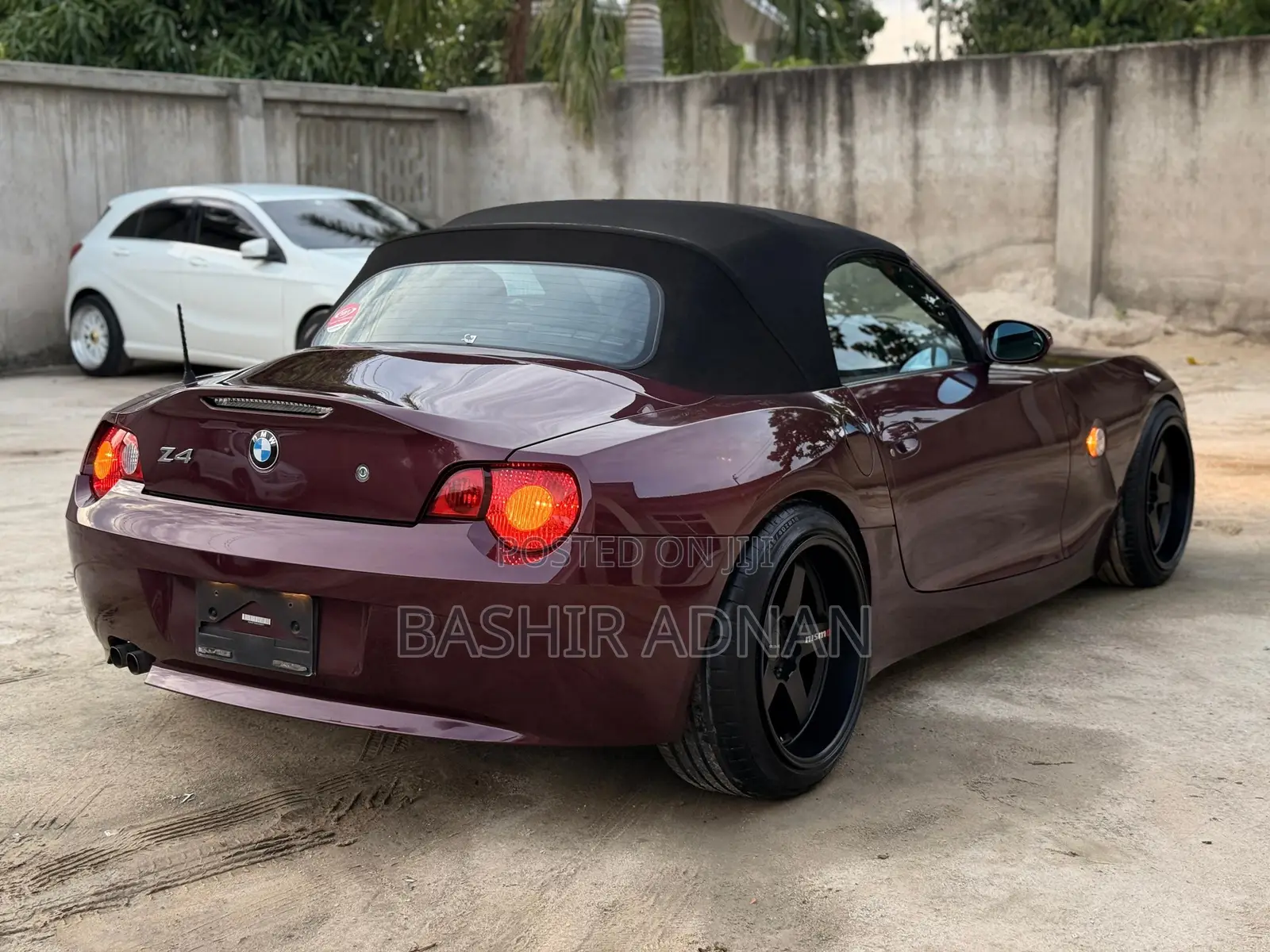 BMW Z4 Roadster 2.5i Automatic 2004 Burgundy
