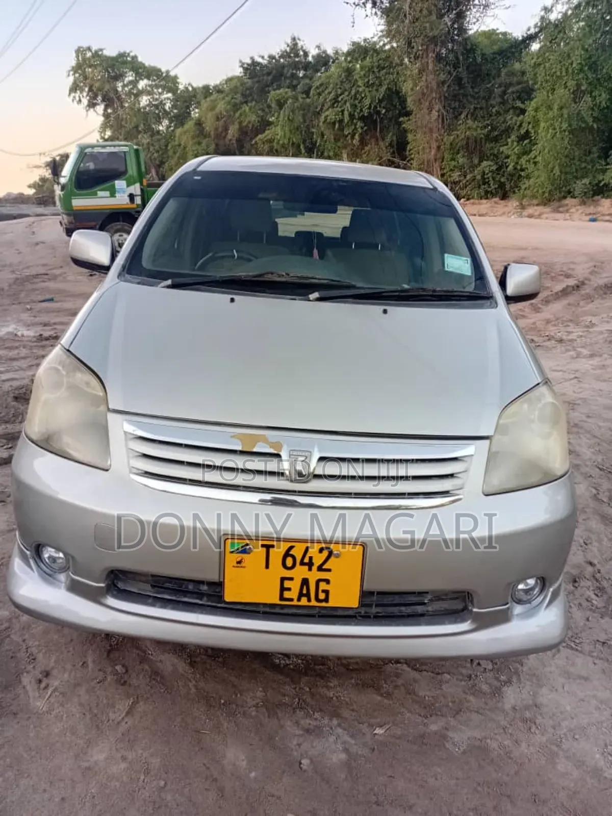 Toyota Raum 1.5 AWD 2004 Silver