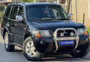 Mitsubishi Pajero 2005 Black