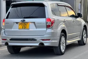 Subaru Forester 2.0D X 2011 Silver