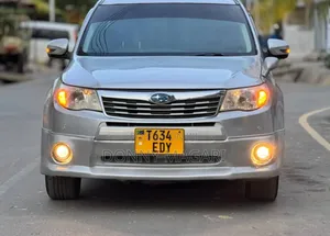 Subaru Forester 2.0D X 2011 Silver