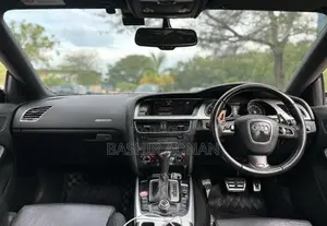 Audi A5 2.0T Premium Quattro 2010 Black
