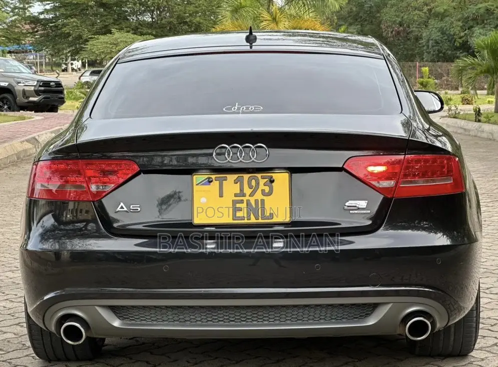 Audi A5 2.0T Premium Quattro 2010 Black