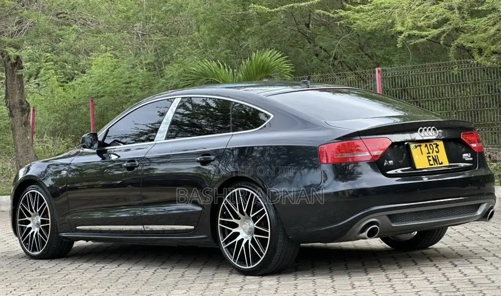 Audi A5 2.0T Premium Quattro 2010 Black