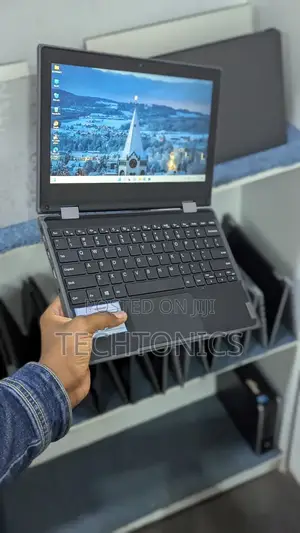 Laptop Lenovo 300e 4GB Intel SSD 160GB