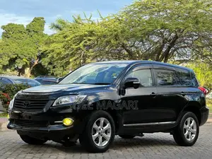 Toyota Vanguard 2011 Black