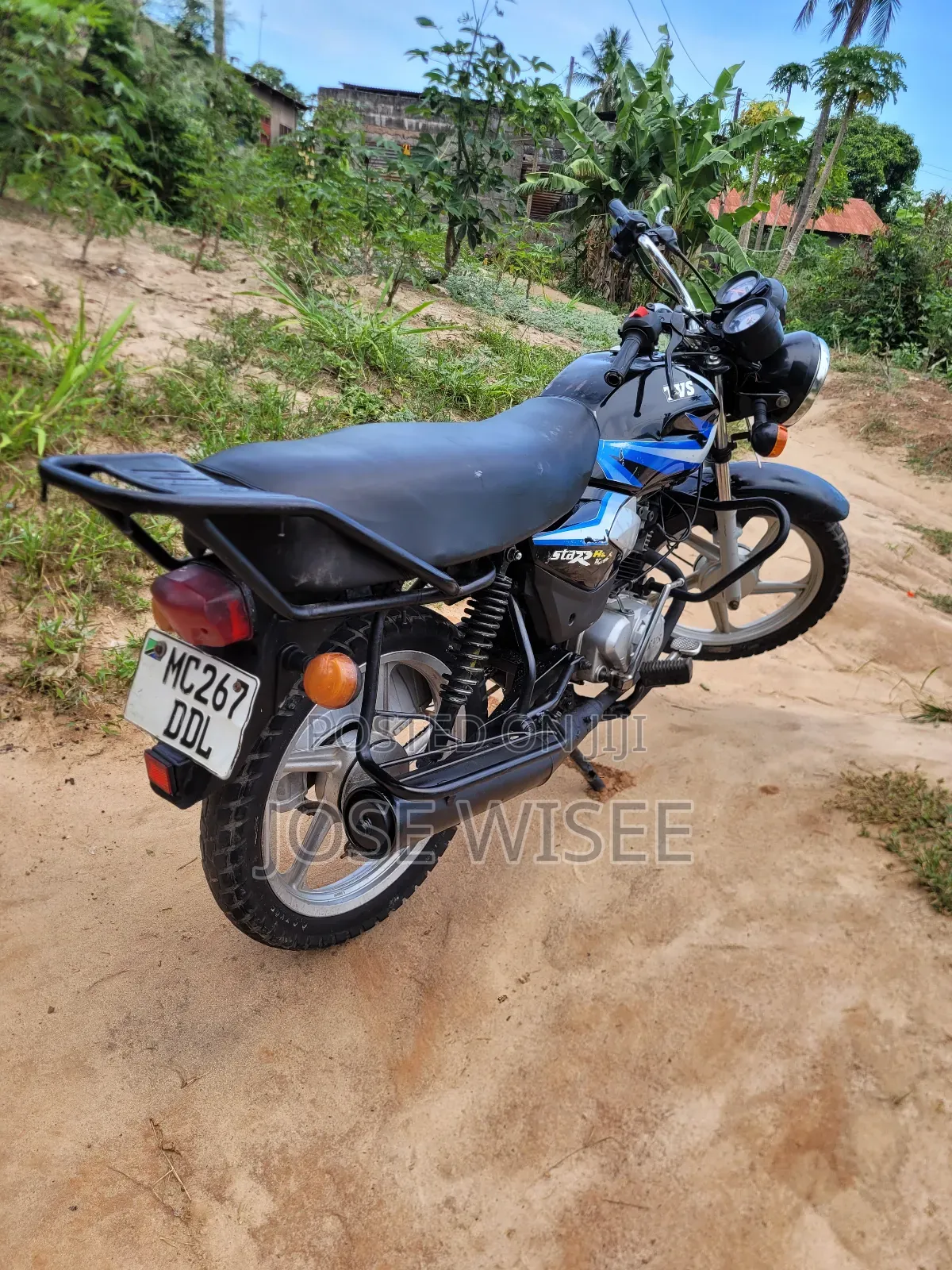 TVS HLX 125 2025 Black