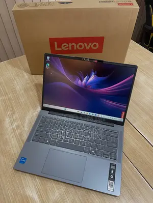 New Laptop Lenovo IdeaPad 520 8GB Intel Core Ultra 5 SSD 512GB