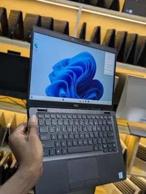 Laptop Dell Latitude 5300 16GB Intel Core I5 SSD 256GB