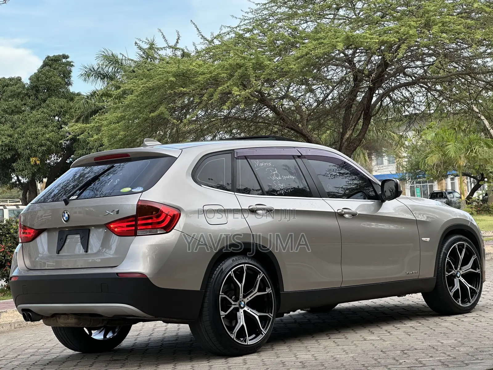 BMW X1 2012 Gold