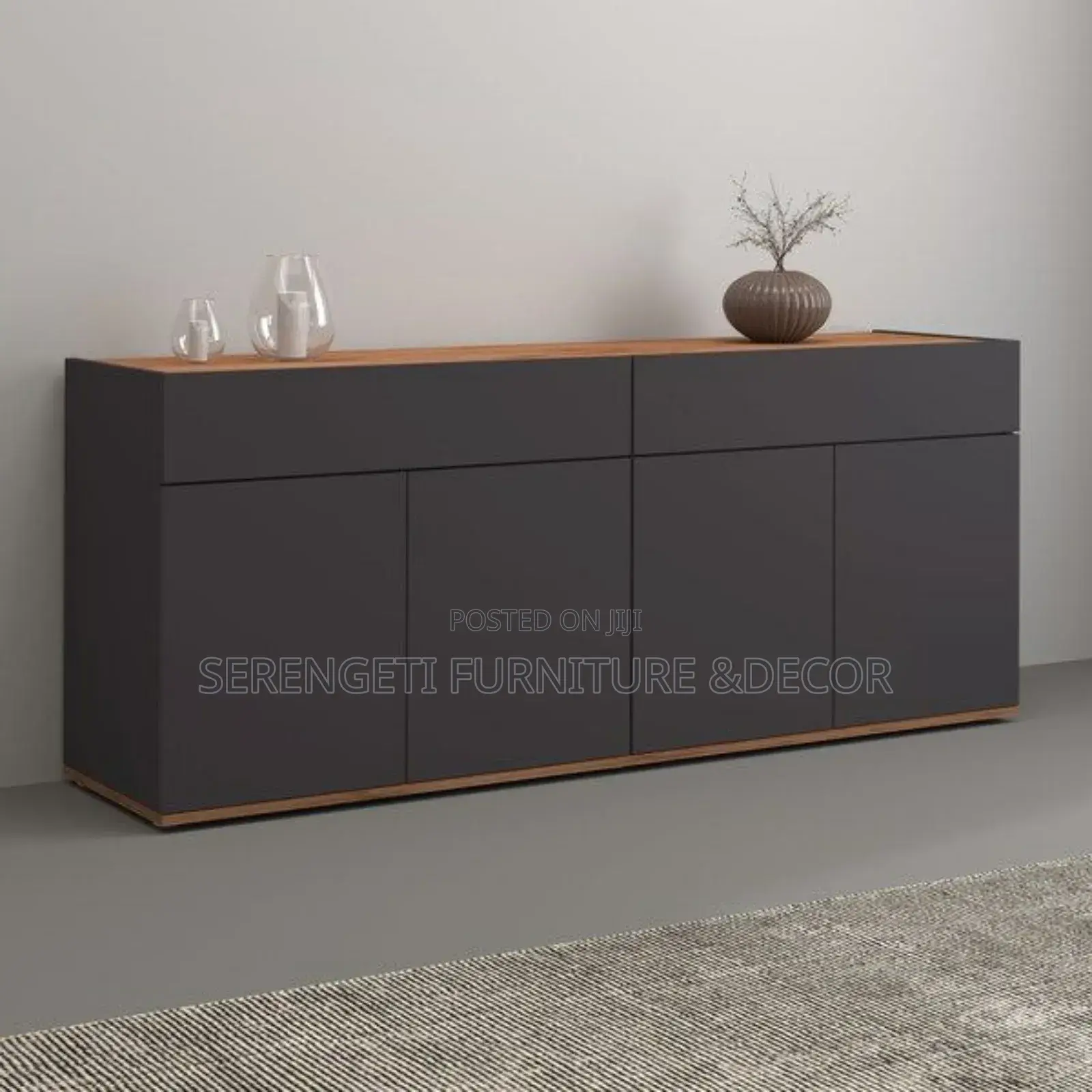 Cinsole Table