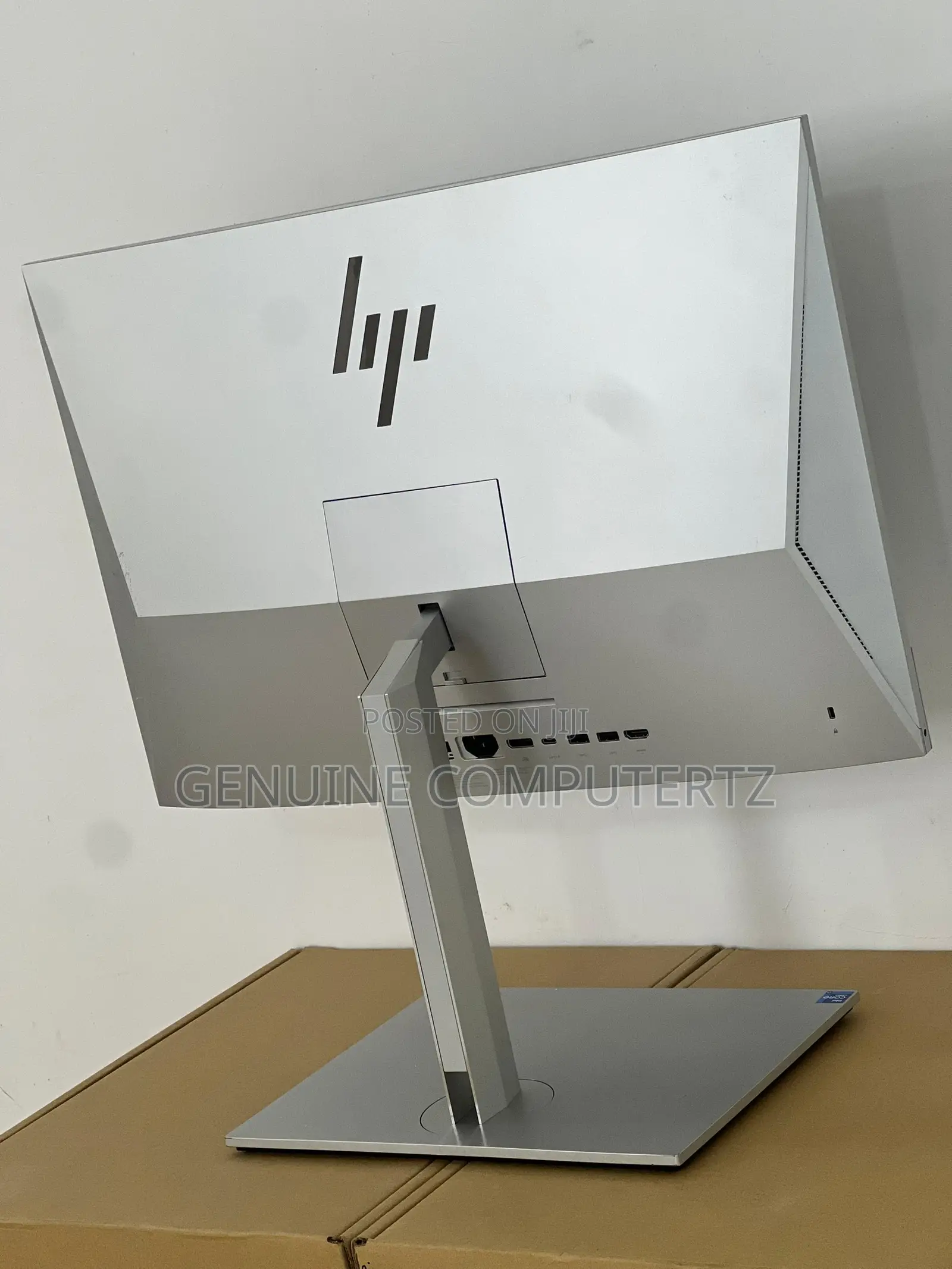 Desktop Computer HP AiO 24 16GB Intel Core I7 SSD 512GB