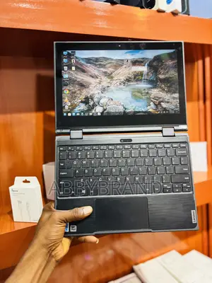 Laptop Lenovo 300e 4GB Intel SSD 128GB