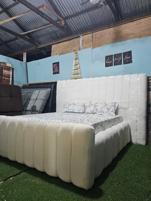 Bedsofa Ya Kisasa Na Ni Vip Rangi Nyeupe