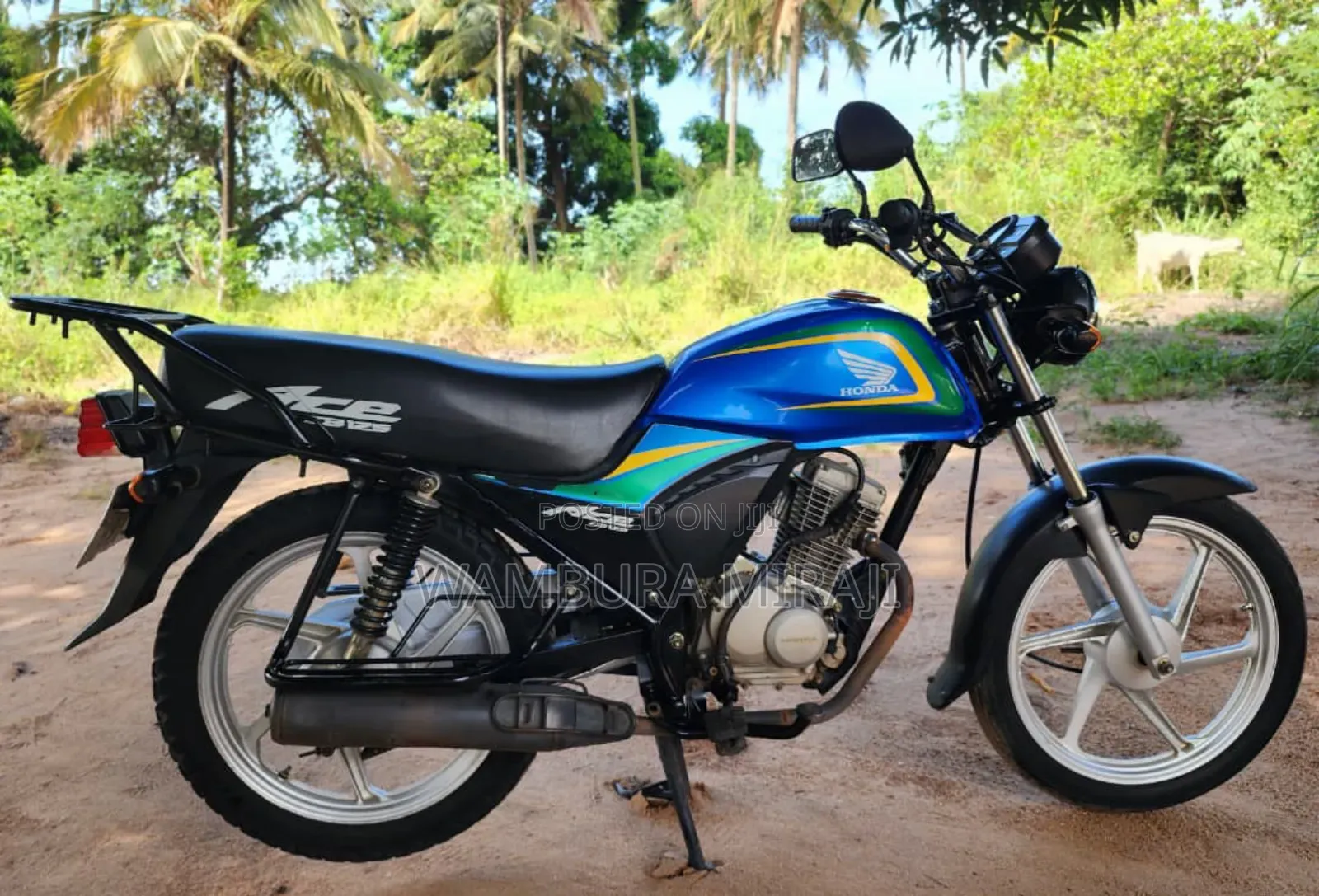 Honda CB 2025 Blue